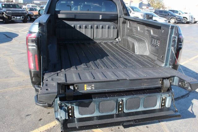 2025 GMC Sierra EV Denali