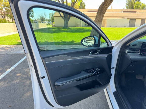 2021 Kia K5 EX