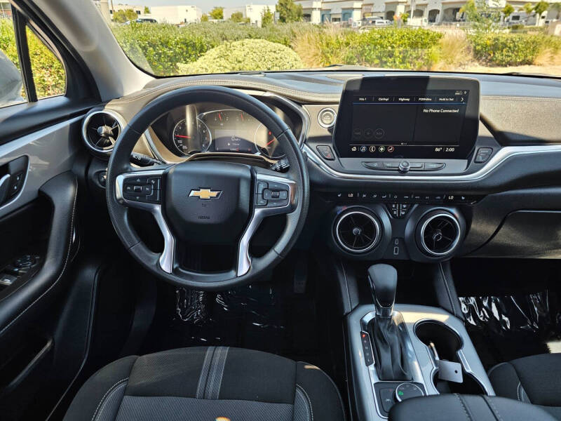 2025 Chevrolet Blazer LT