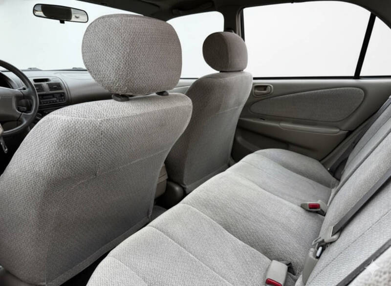 2002 Toyota Corolla LE