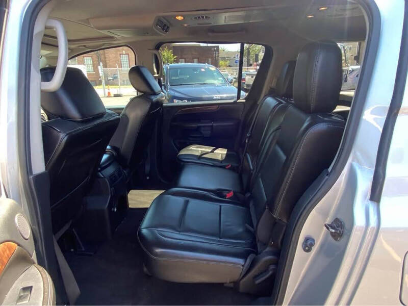 2012 Nissan Armada Platinum