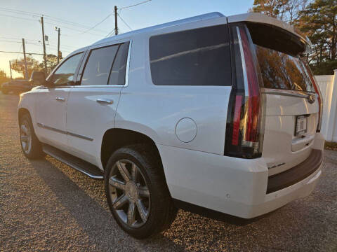 2018 Cadillac Escalade Luxury