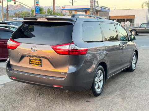 2017 Toyota Sienna