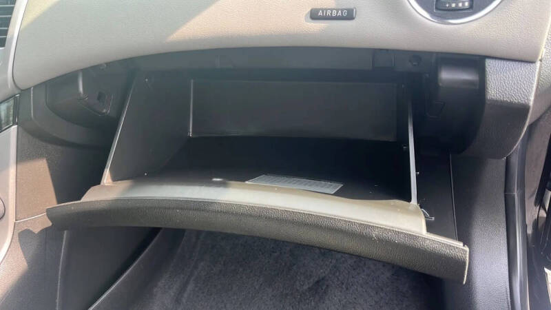 2013 Chevrolet Cruze LS Auto