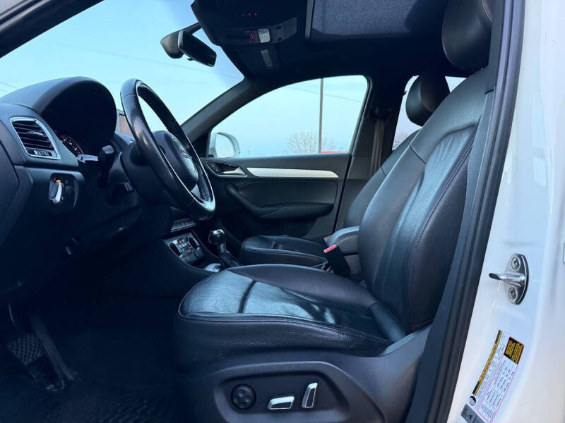 2017 Audi Q3 2.0T quattro Premium