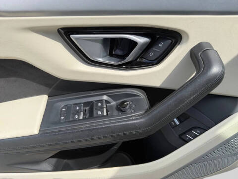 2019 Lamborghini Urus