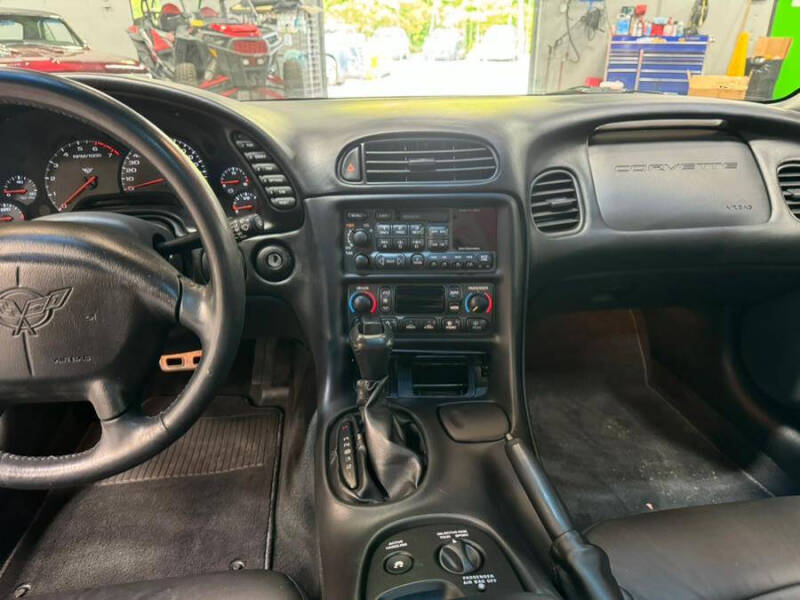 2004 Chevrolet Corvette