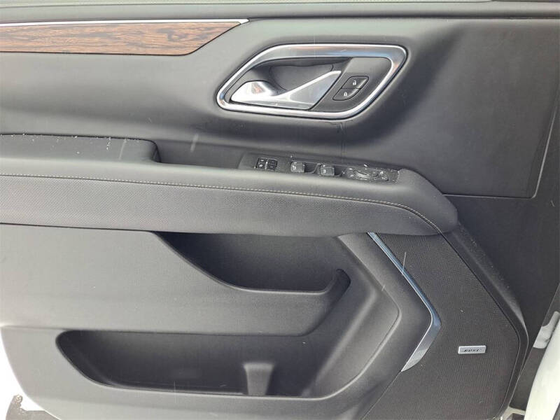 2024 Chevrolet Suburban Premier