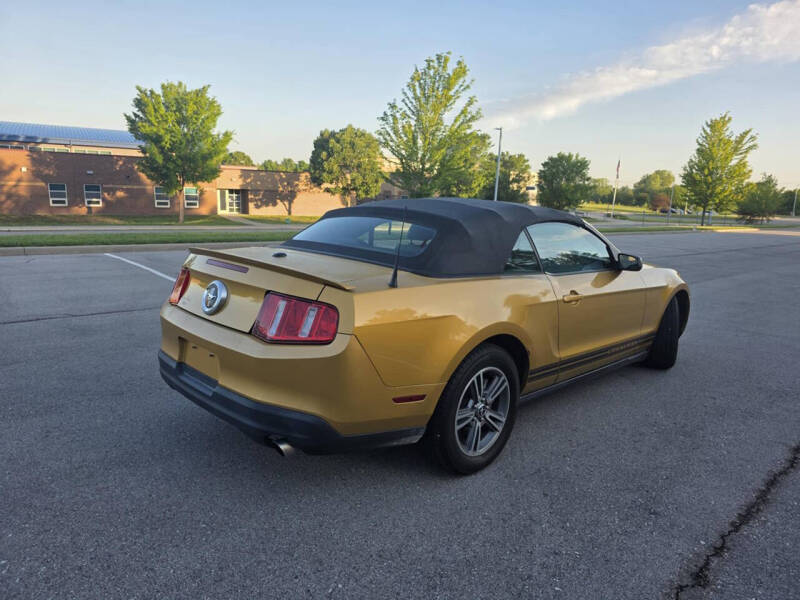2010 Ford Mustang V6
