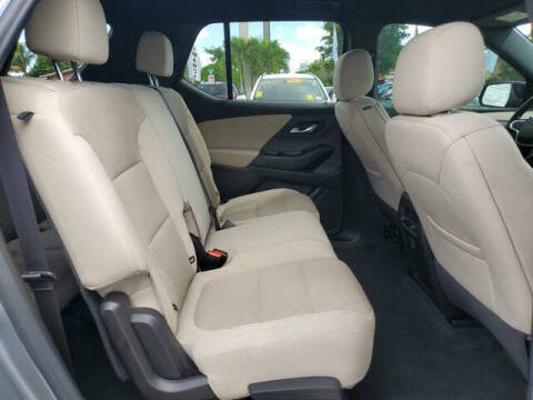 2023 Chevrolet Traverse LS