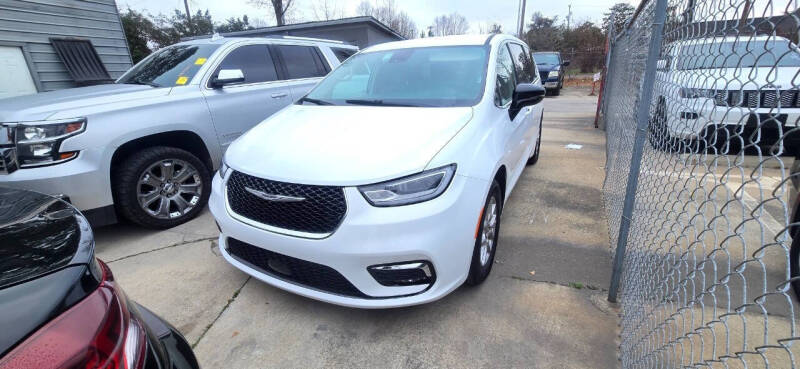 2024 Chrysler Pacifica Touring L