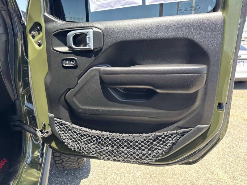 2021 Jeep Gladiator Willys