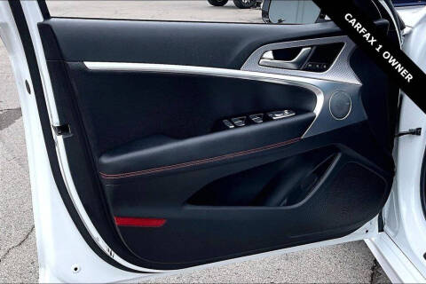 2023 Genesis G70