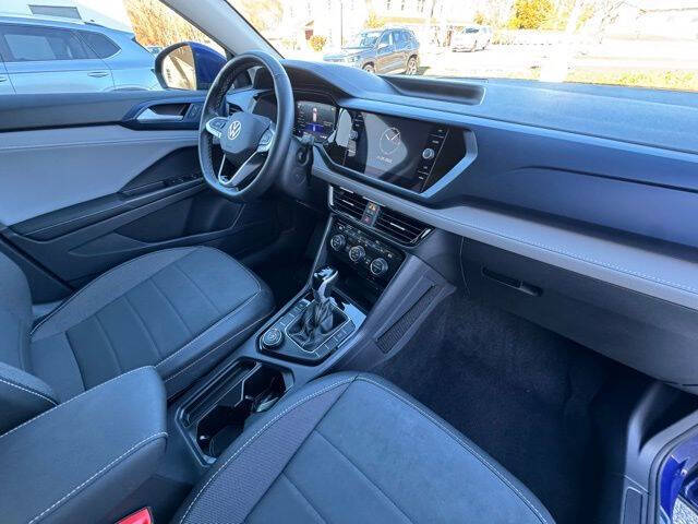 2024 Volkswagen Taos SE 4Motion