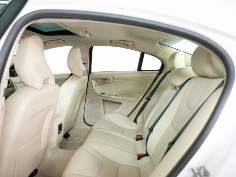 2015 Volvo S60 T5 Drive-E Platinum