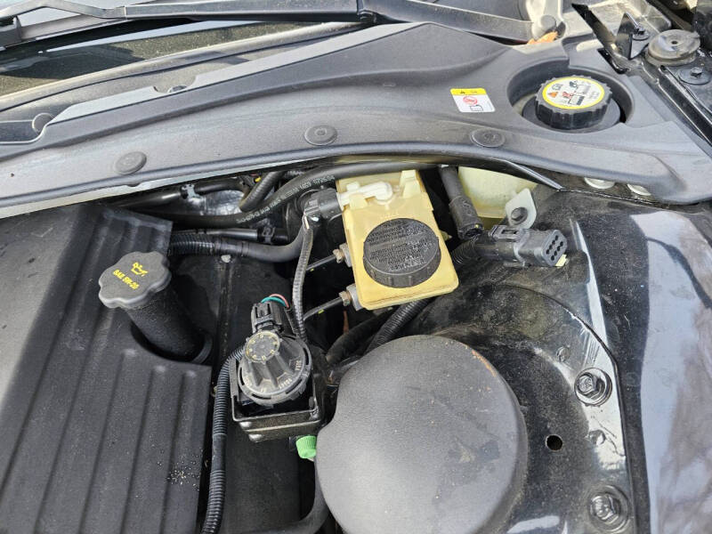 2005 Ford Thunderbird Deluxe