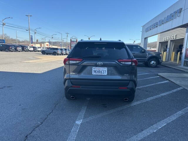 2024 Toyota RAV4 XLE