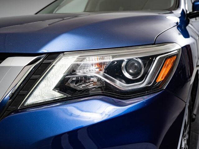2018 Nissan Pathfinder SL