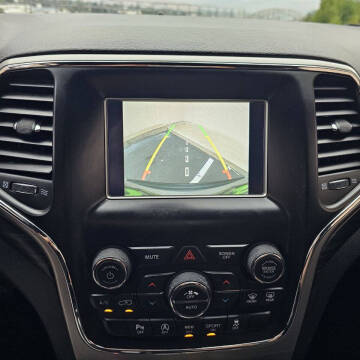 2019 Jeep Grand Cherokee Laredo E