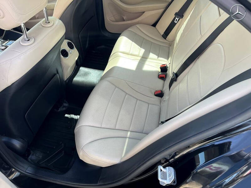 2016 Mercedes-Benz C-Class