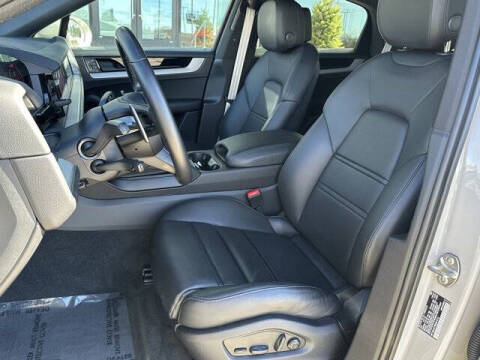 2024 Porsche Cayenne Coupe