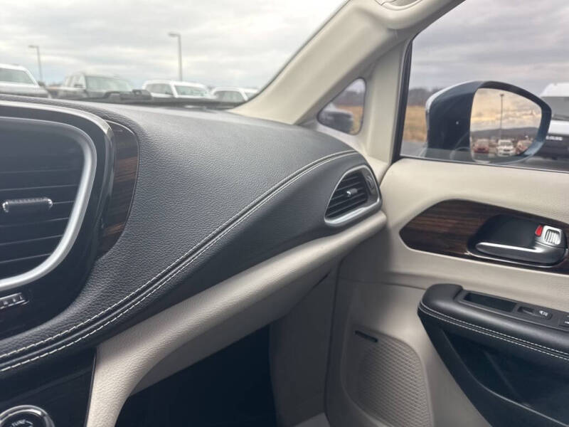 2022 Chrysler Pacifica Limited