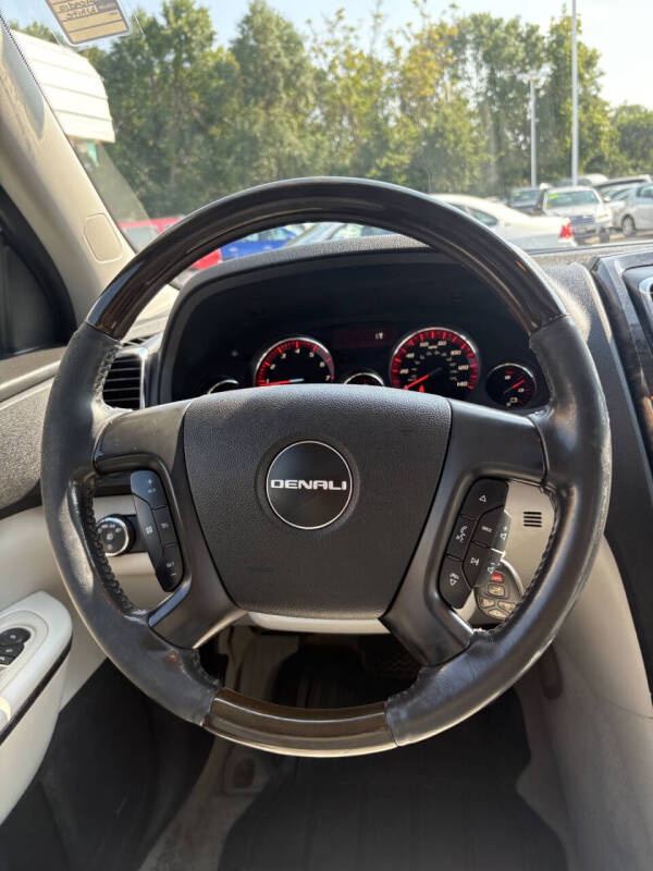 2012 GMC Acadia Denali