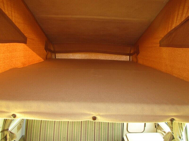 1982 Volkswagen Vanagon Camper