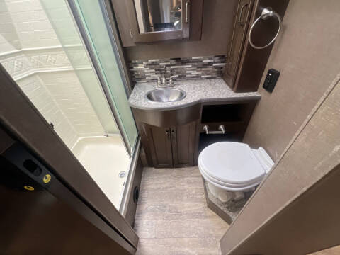 2019 Thor Motor Coach Hurricane