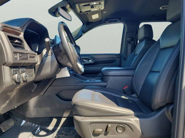 2024 Chevrolet Suburban LT