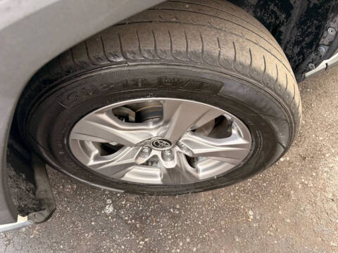 2022 Toyota RAV4 Hybrid LE