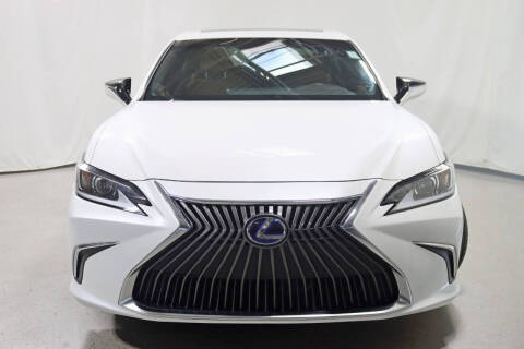 2021 Lexus ES 300h
