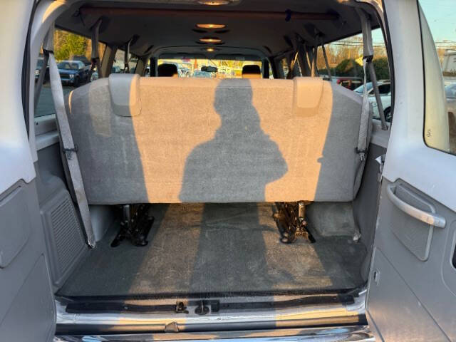 2013 Ford E-Series E-350 SD XLT