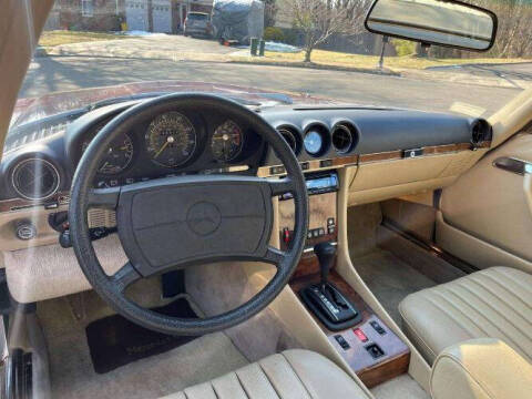 1985 Mercedes-Benz 380-Class 380 SL