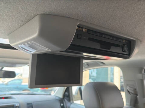 2010 Toyota Sequoia Platinum