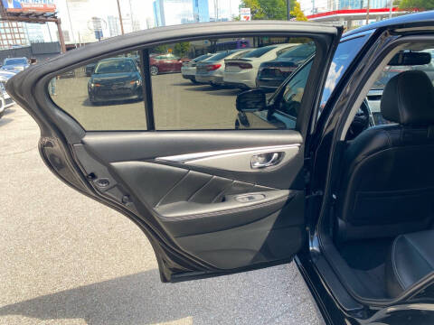 2022 Infiniti Q50 Luxe