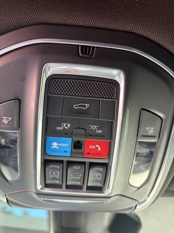 2023 Jeep Wagoneer