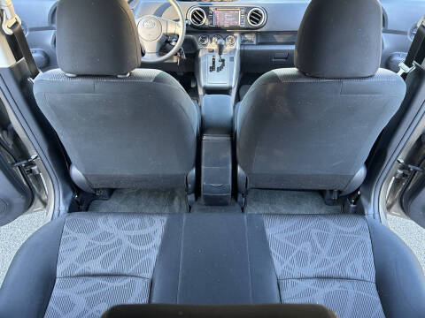 2013 Scion xB