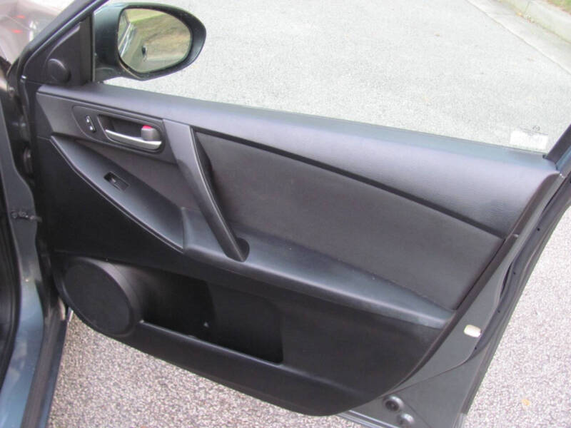 2013 Mazda MAZDA3 i Touring