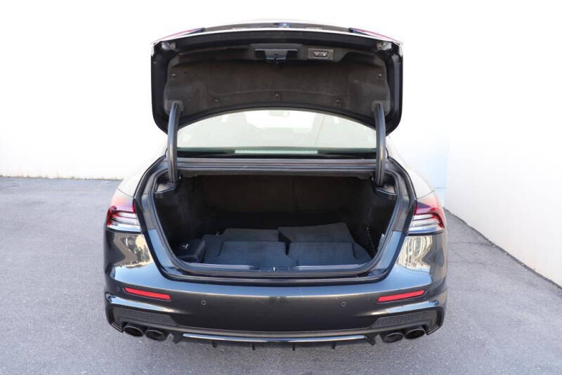 2022 Maserati Quattroporte Modena