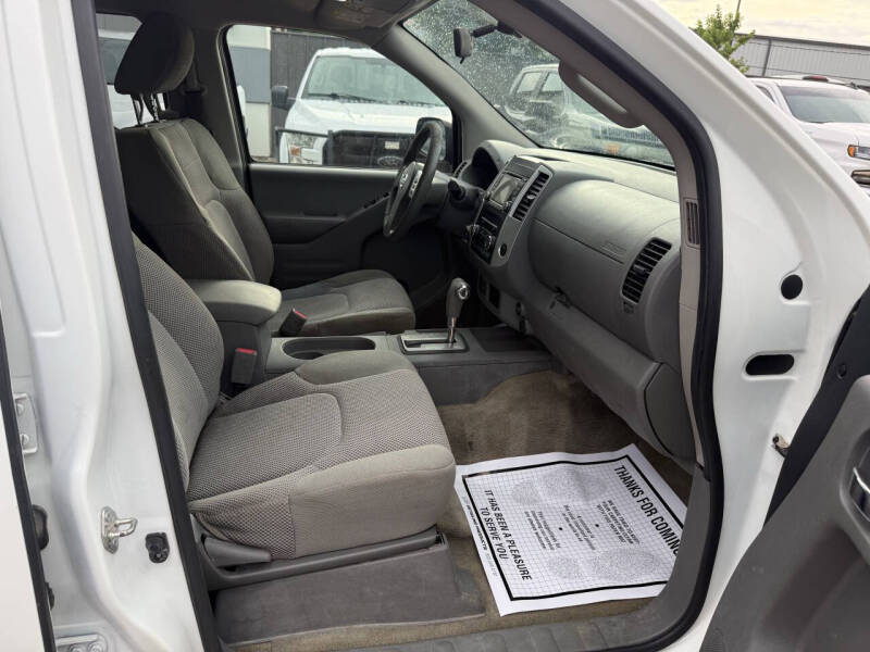 2017 Nissan Frontier SV