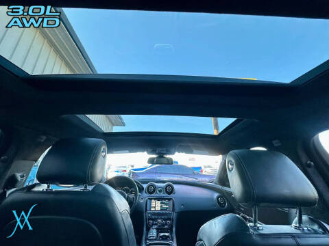2015 Jaguar XJ