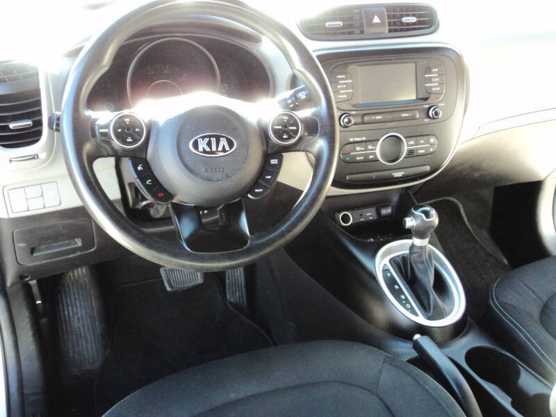 2017 Kia Soul +