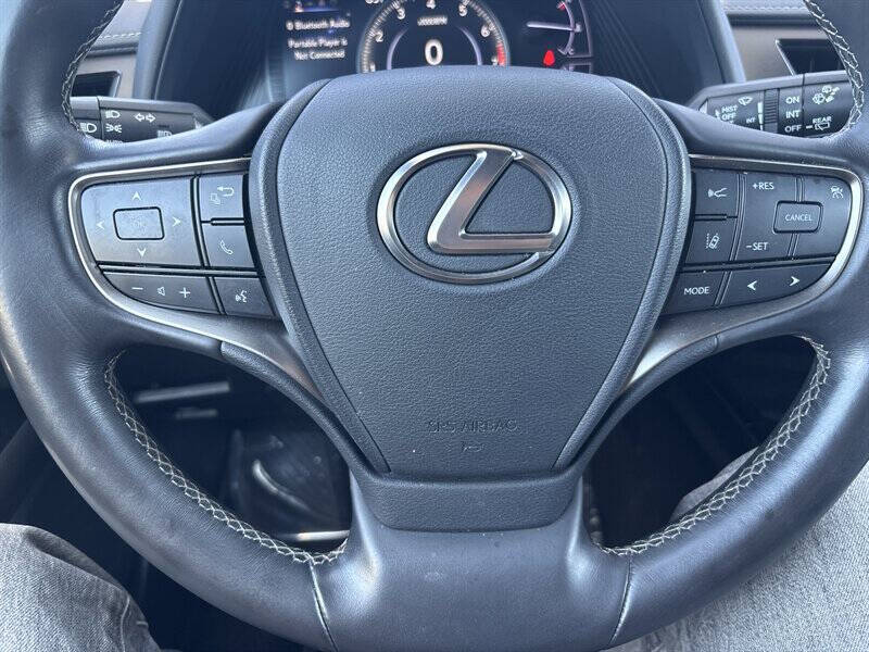 2020 Lexus UX 200