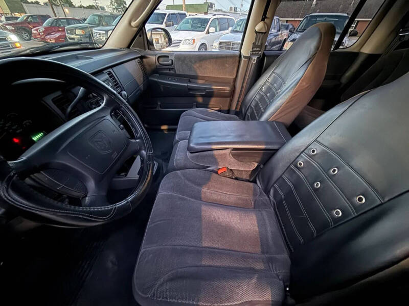 2003 Dodge Dakota