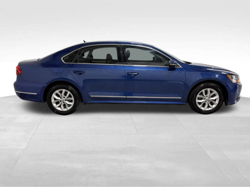 2017 Volkswagen Passat 1.8T S