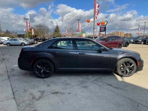 2023 Chrysler 300 S V6