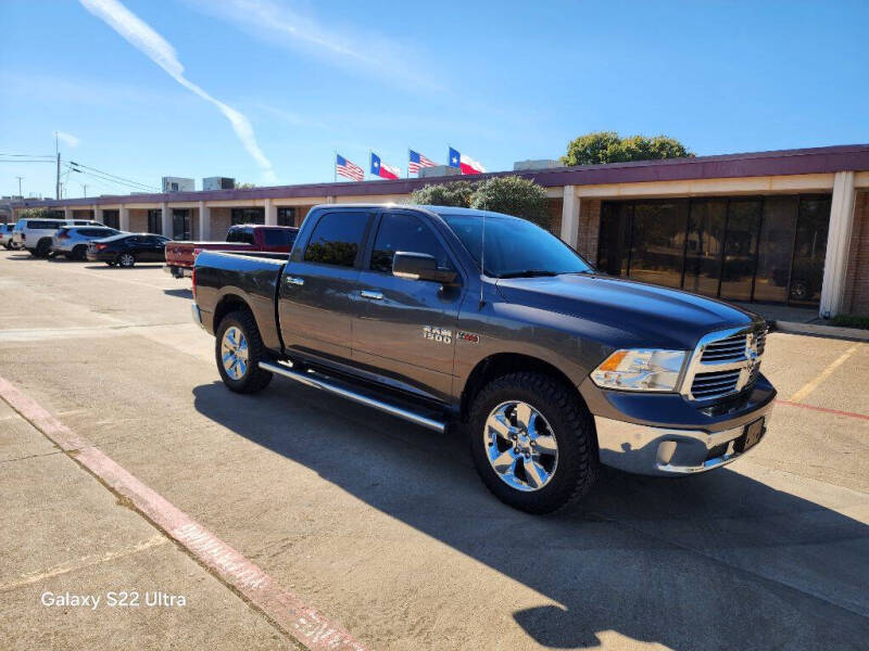 2015 RAM 1500 SLT