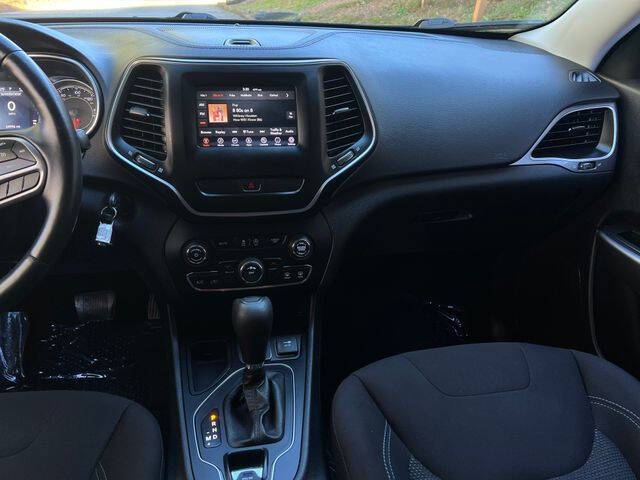 2019 Jeep Cherokee Latitude