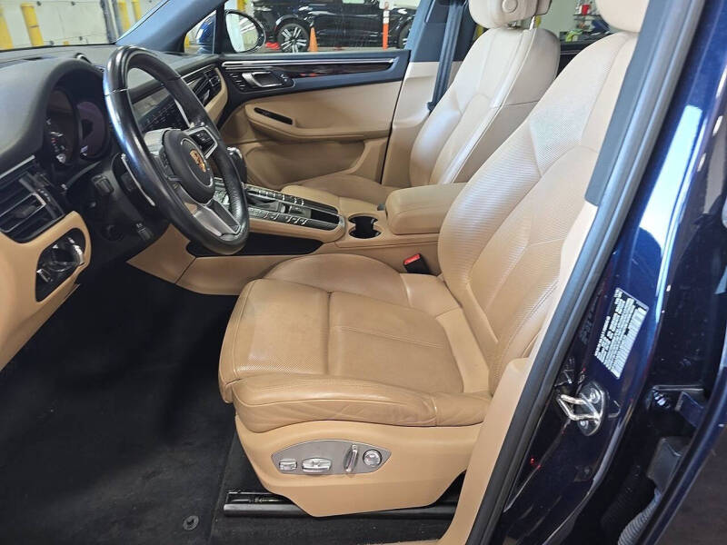 2020 Porsche Macan
